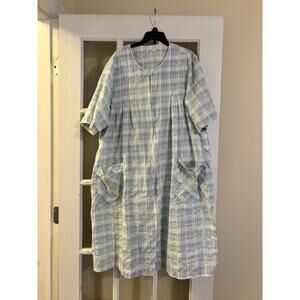 Simply Basic Women’s NightGown Zip Up Blue embroidered pockets Size medium